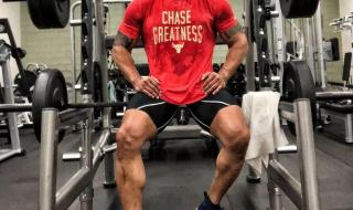 美国电影男主角胖胖的打橄榄球的 跟橄榄球有关的电影